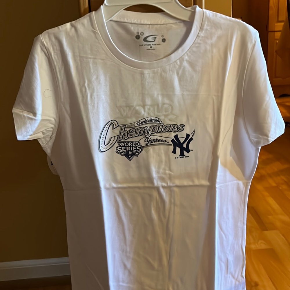 New York Yankees 2009 Word series T shirt— new no tags